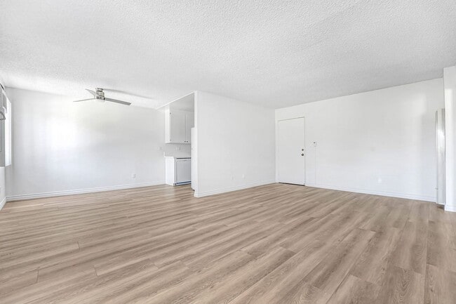 Photo - 3415 McLaughlin Ave Unit 108