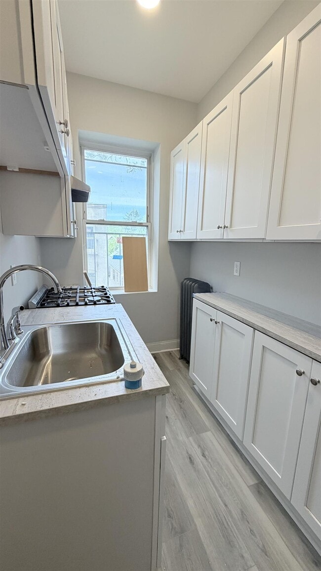 Building Photo - 72 Kirkland St Unit 1