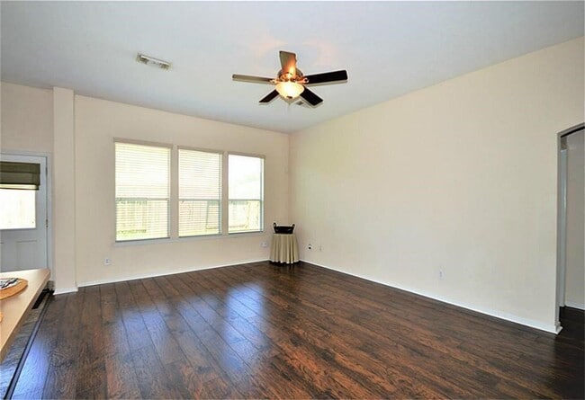 2608 Courtyard Ln