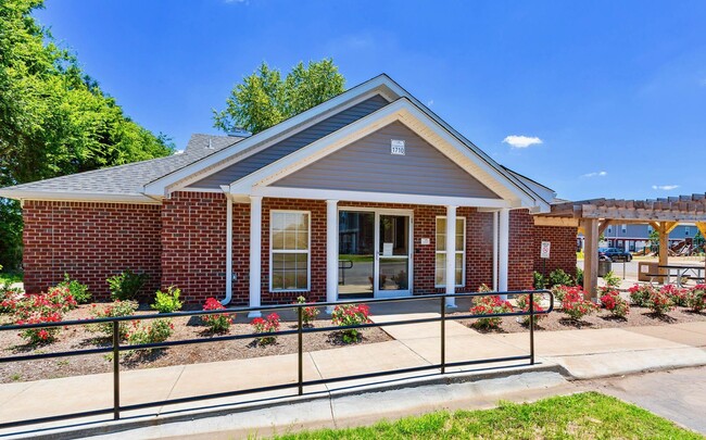 Chariot Pointe Apartments