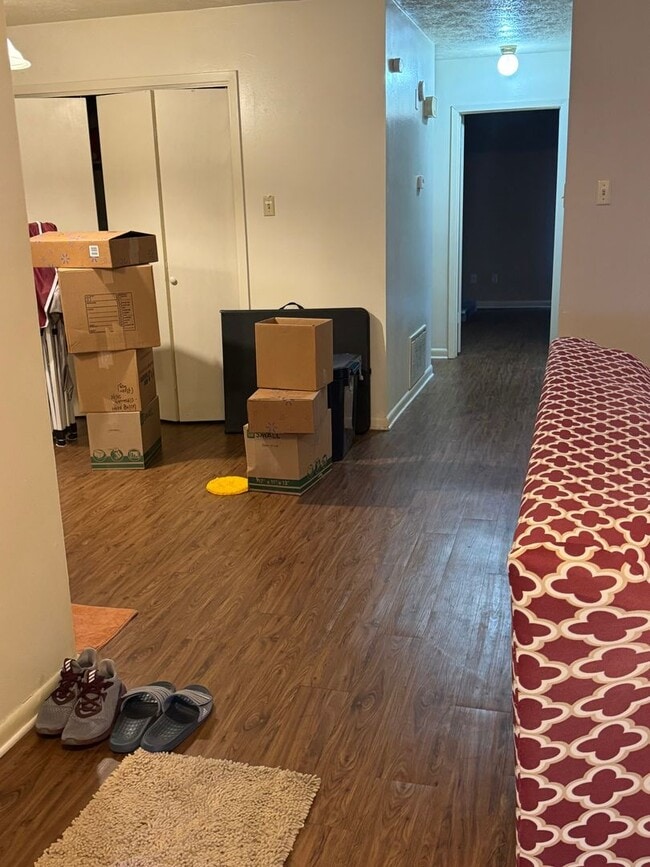 Photo - SUBLEASE AVAILABLE DECEMBER 1st Cute 2 bed...