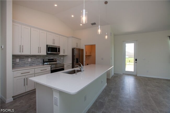 Photo - 2102 NW 6th Pl