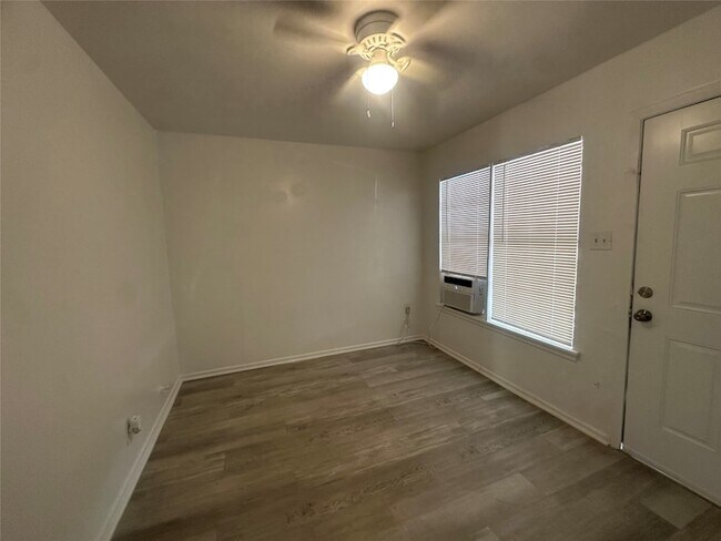 Photo - 515 Margil St Unit 517