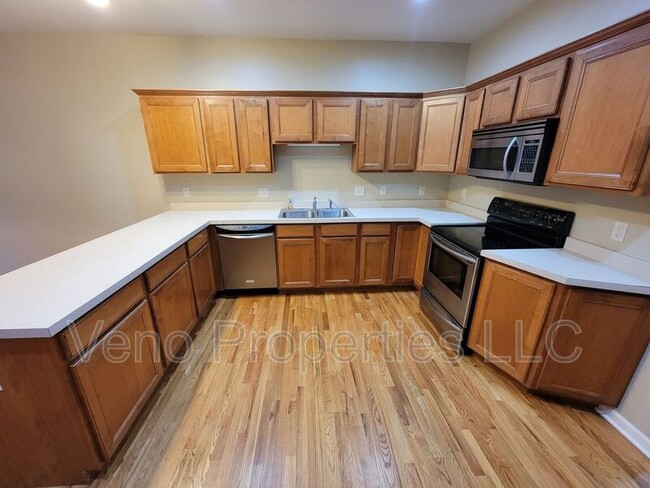 Photo - 16 Secretariat Ln