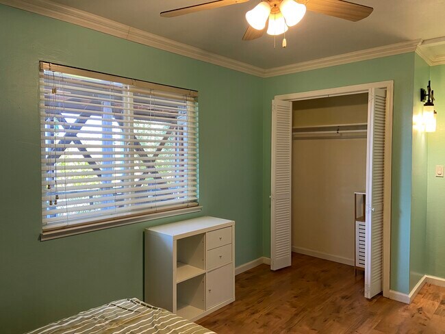 bedroom - 18787 Titan Plz Unidad Private 1-Bedroom In-Law