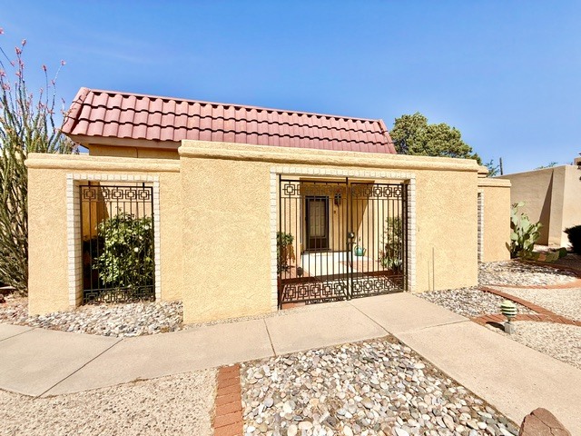 Building Photo - 3201 La Ronda Pl NE