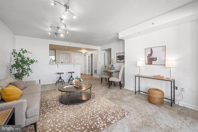 Photo - 2726 Gallows Rd Unit 1004