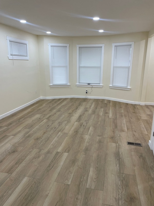 Photo - 3023 Lothrop