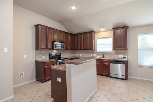 6237 Chalk Hollow Dr