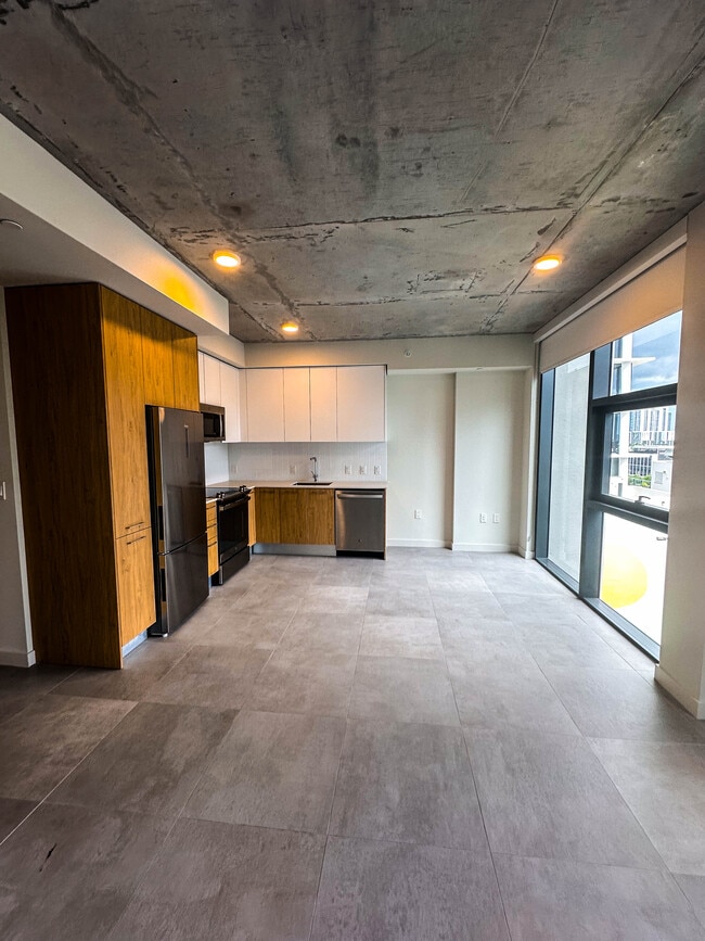 Photo - 243 NW 32nd St Unit S1