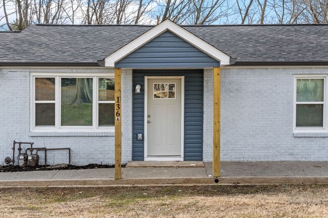 Photo - 136 W Rossview Rd Apartment Unit A