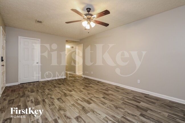 Photo - 6700 Hidden Brook Trail