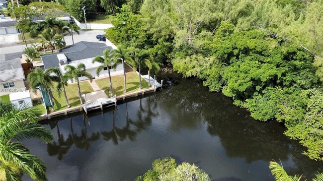 Photo - 4500 SW 42nd Ter