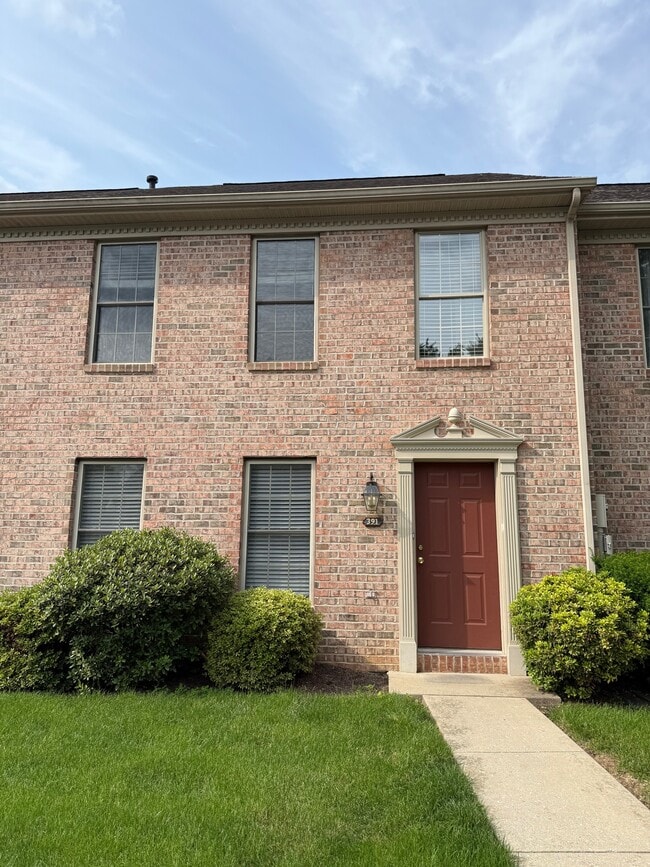Photo - 391 Stonehedge Ln Townhome