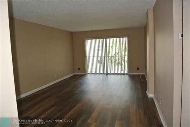 Photo - 8735 Ramblewood Dr