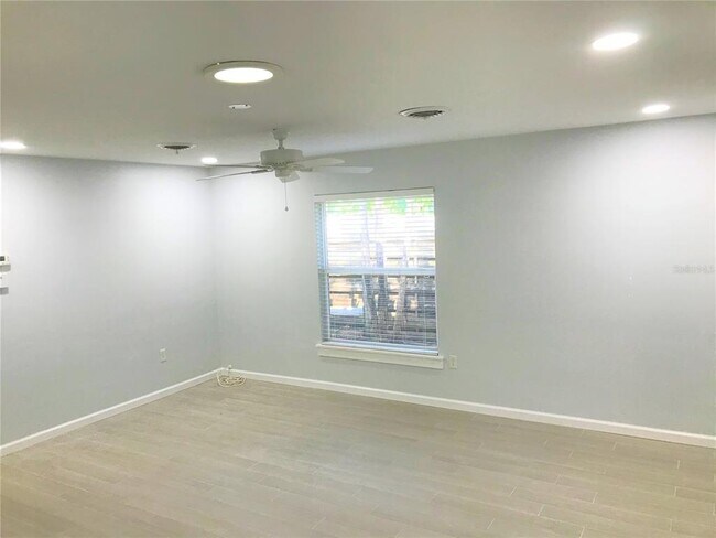 Photo - 2541 Floyd St