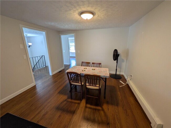 Photo - 118 Center Ave