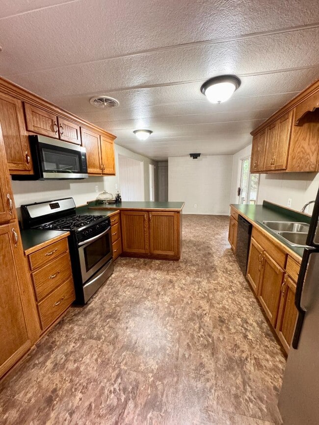 Photo - 6771 Bannister Rd
