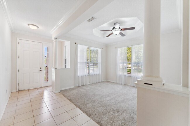 Move-in Ready Home with 2 Car Garage in Desirable Summerport Community!