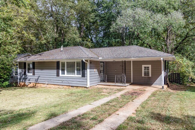 Building Photo - Charming 3BR/1BA Ranch Home with Fenced Ba...