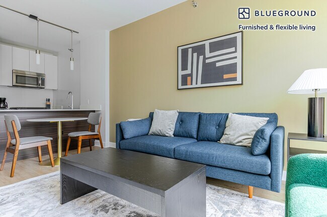 Photo - 201 N Garland Ct Unidad FL27-ID1325