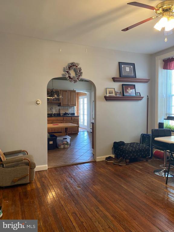 Photo - 450 Seville St