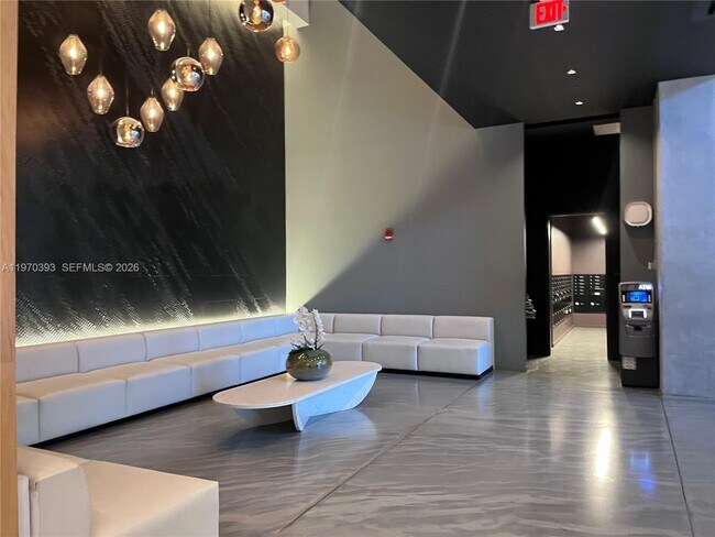 Photo - 151 SE 1st St Unidad 506