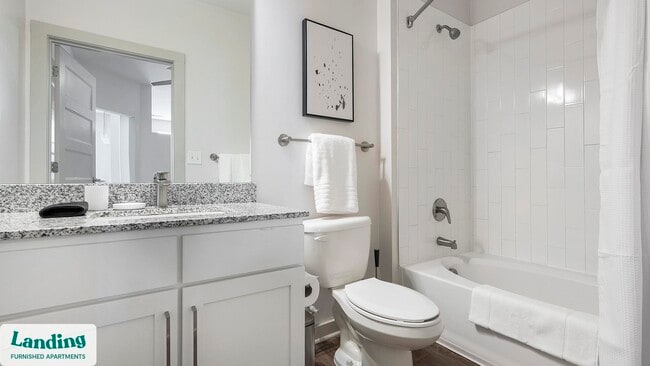 Photo - 340 W 25th St Unidad 3206