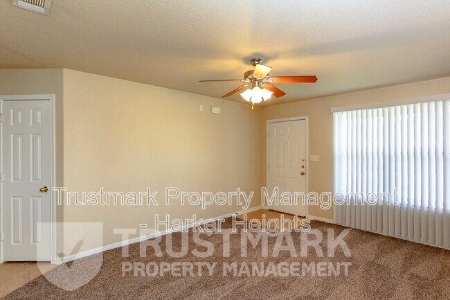 Photo - 4202 Elms Run Cir Unidad A
