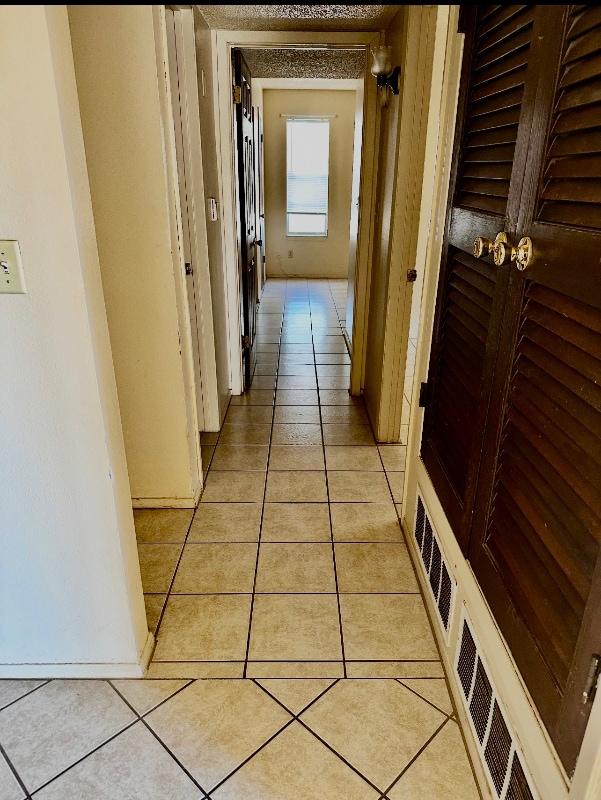 Photo - 2905 Beachcomber Dr Unit B