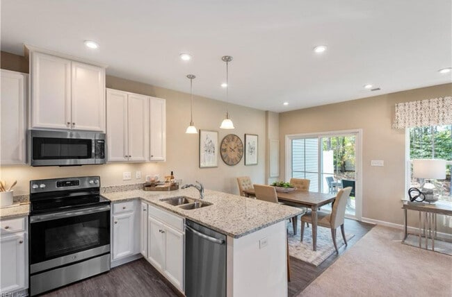 Photo - 135 Stegg St