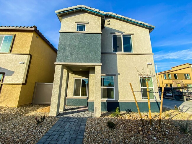 GATED 3 BED 2 BATH 2 CAR GARAGE SINGLE FAM... - GATED 3 BED 2 BATH 2 CAR GARAGE SINGLE FAM... Casa