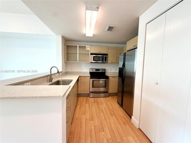 Photo - 350 NE 24th St Unit 408