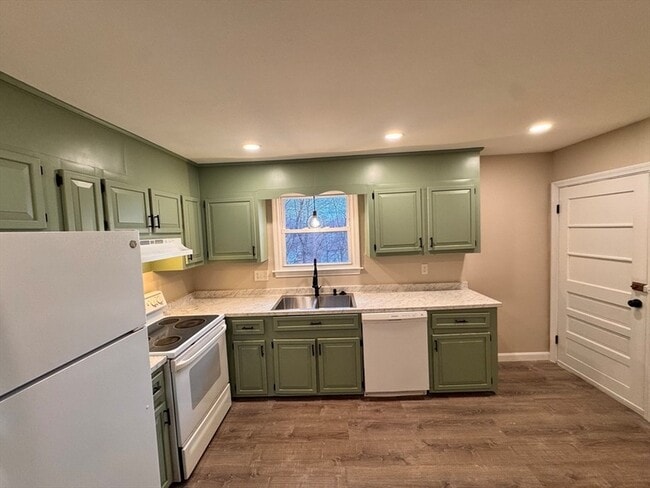 Photo - 34 Gates Ln Unit 2