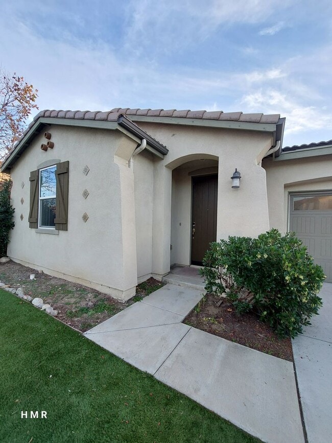 13143 Chatham Dr