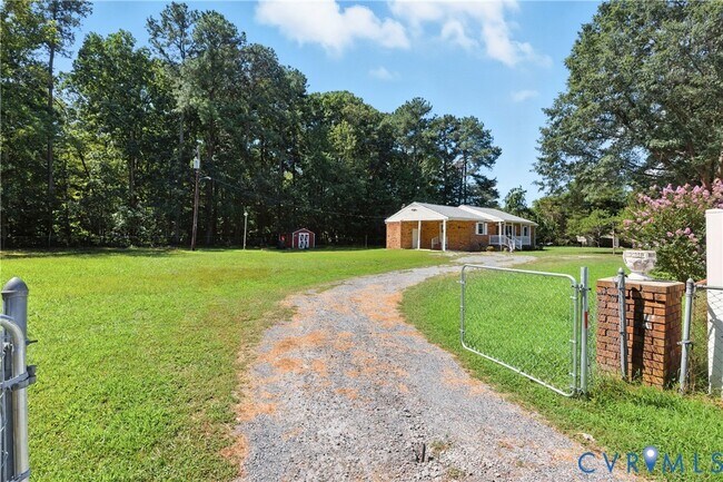 Photo - 2111 Clary Rd