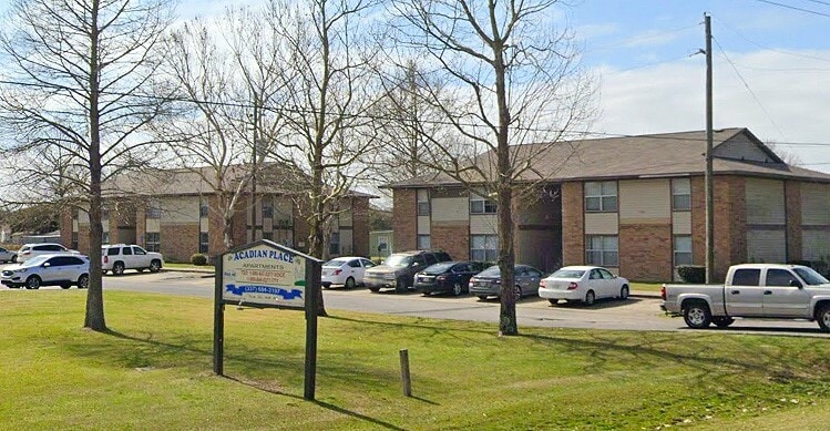 Photo - 114 Acadian Pl