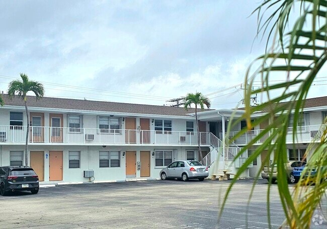 Building Photo - 810 Lake Shore Dr Unit Apt 29