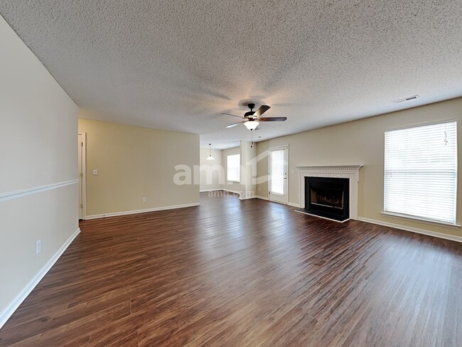 Photo - 430 Old Wood Ln