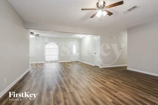 Photo - 800 W Cheryl Ave