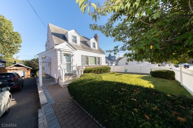 Building Photo - 159 Ridge Ave Unit 2-2 Rental