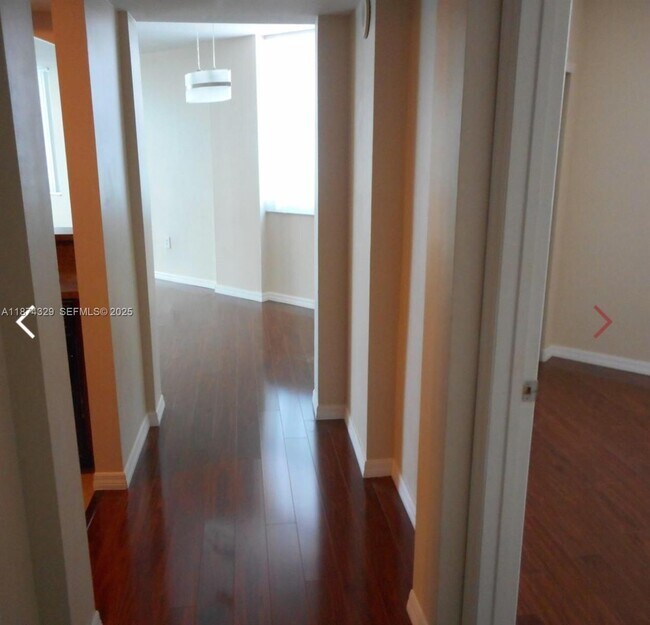9201 Collins Ave Unit 921