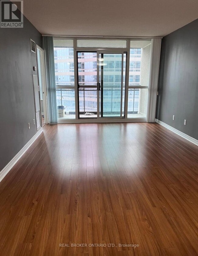 Photo - 18 Parkview Ave Unit 1615