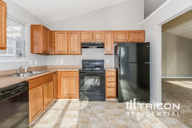 Photo - 429 Legend Oaks Dr