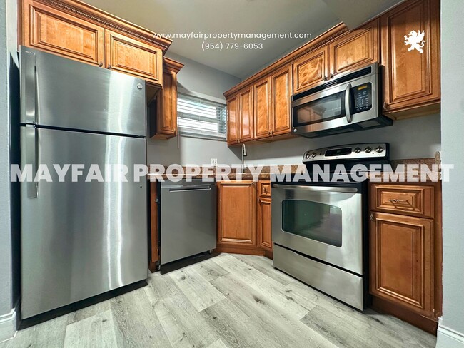 Photo - 195 SE 10th St Unit West