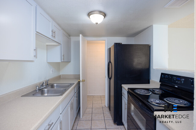 House at 48th/Broadway! JOIN THE WAITLIST! - House at 48th/Broadway! JOIN THE WAITLIST!