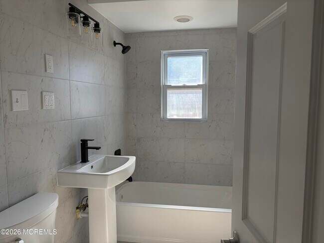 Photo - 633 Hulses Corner Rd