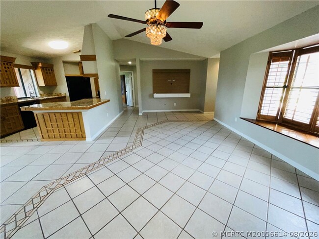 Photo - 1634 SW Gemini Ln