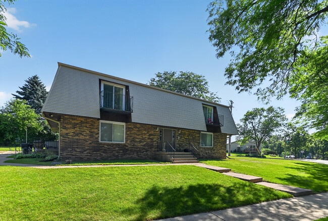 Photo - 5110 Pebblebrook Dr Unit 3