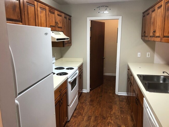 Photo - Cedar Chase Duplex Available July 15th!